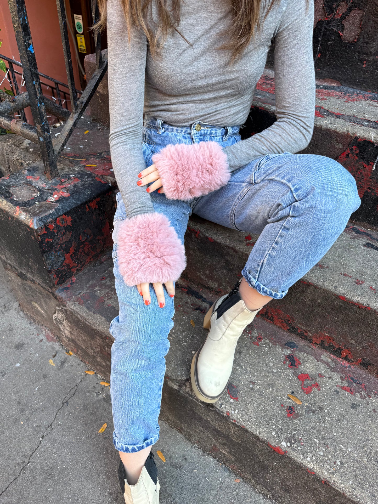 The Superfluff Mittens Blush