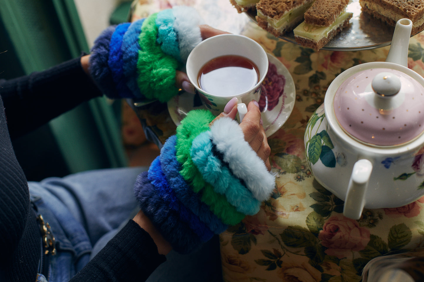 Sweet Sugar Mandy Mittens Blue Multi
